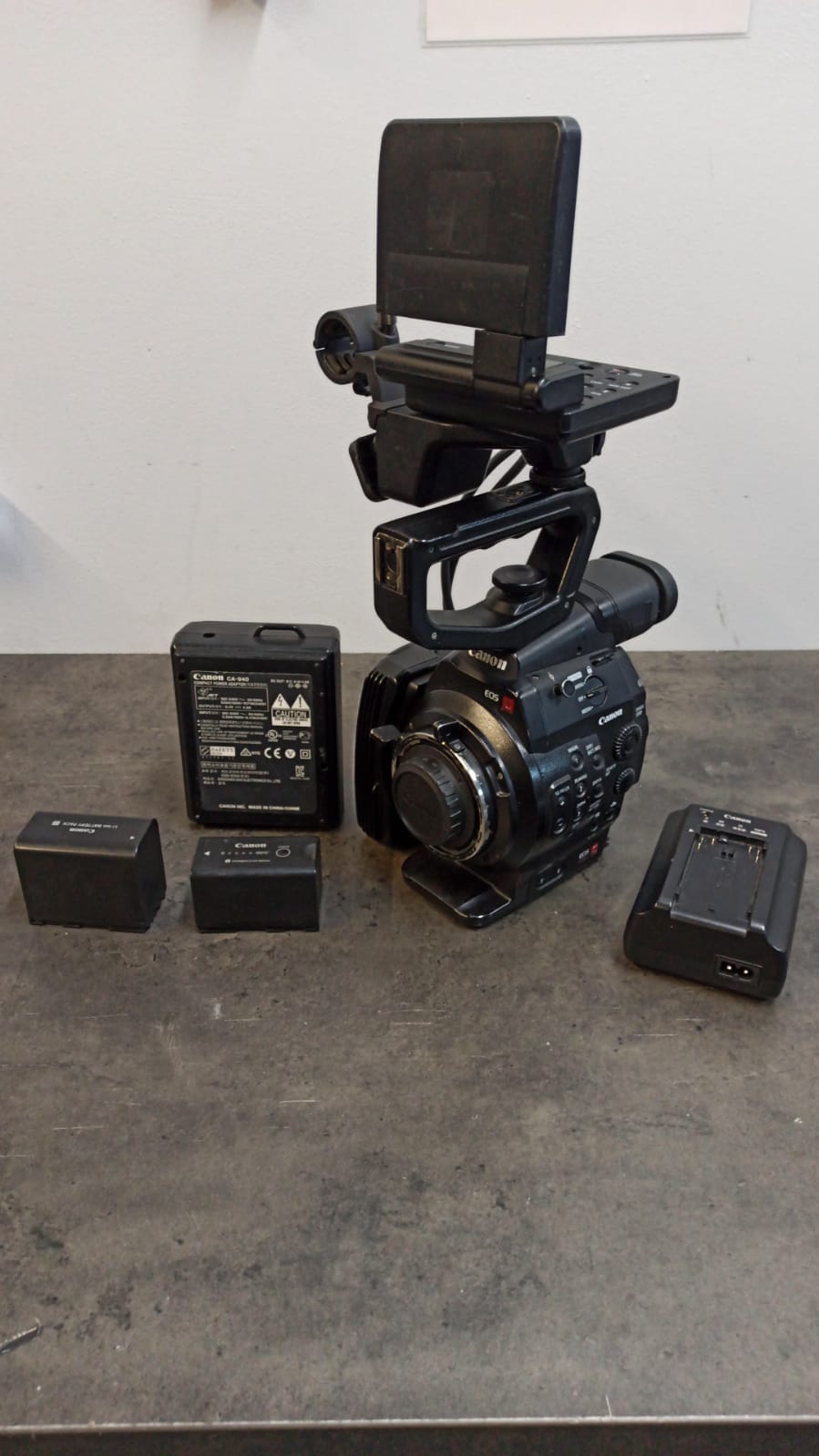 Canon EOS C500 mark I PL (08821) + 2 акб в магазине RentaPhoto.Store