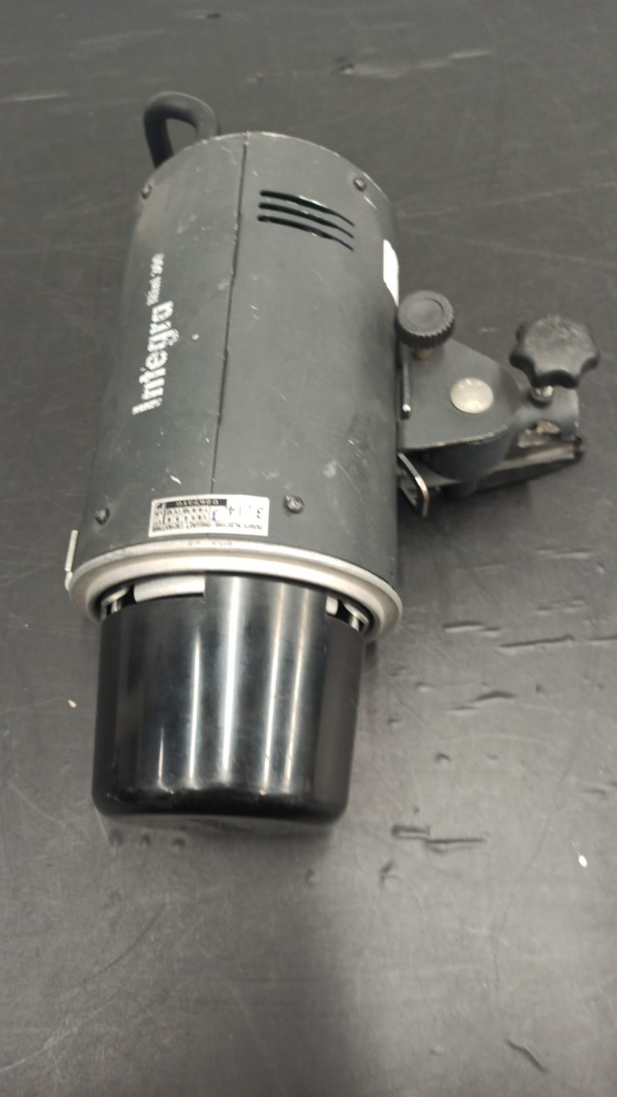 Прибор Hensel Inteara mini 300 в магазине RentaPhoto.Store